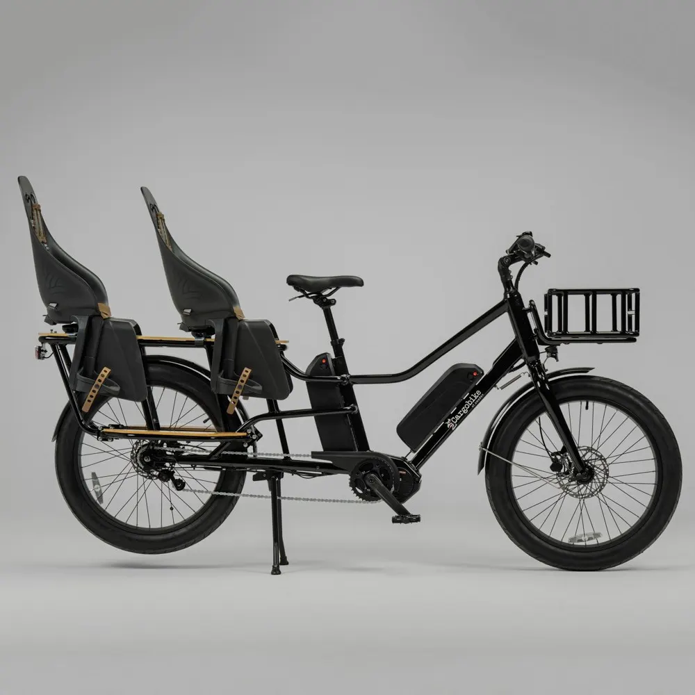 Cargobike Longtail Varia med två barnstolar bak och två batterier