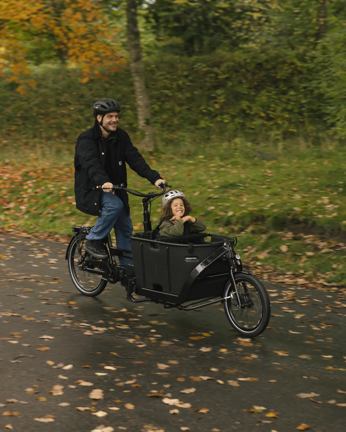 Tvåhjulig vs trehjulig lådcykel 2026: vilket ska du välja?